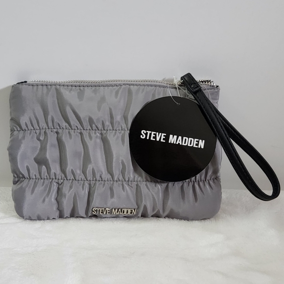 Steve Madden Gray Puffer Clutch Handbag Wristlet NWT - Picture 1 of 10